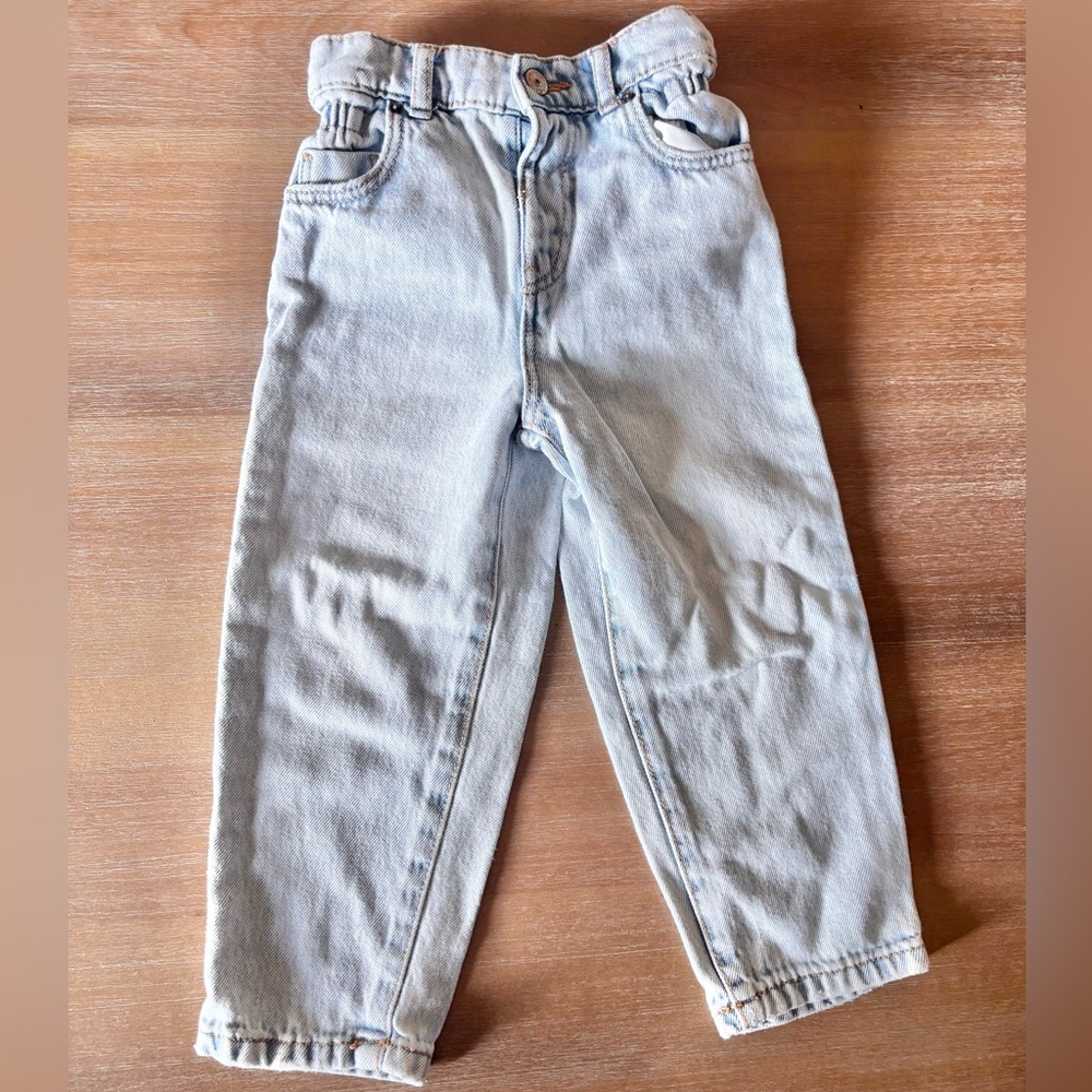 Zara Girls Light Wash Straight Leg Jeans with Elastic Waist, Size 4Y